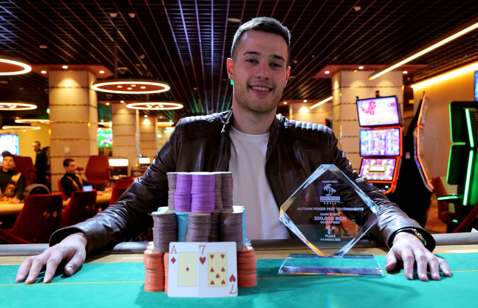 Симон Хараламбиев е шампионът в главното събитие на Autumn Poker Fest