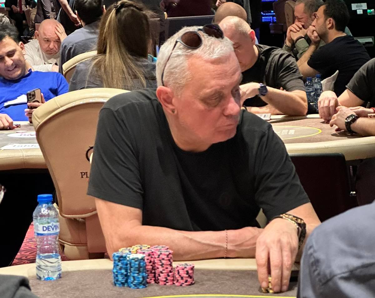 Валери Генев води по чипове за ден 2 на Smart Poker Tour Bansko
