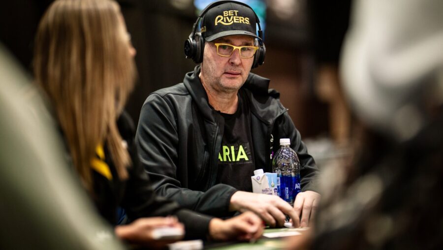Фил Хелмют: Златните WSOP гривни вече губят престижа си